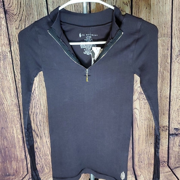 Free People Tops - Free People FP Movement Activewear Long Sleeve Zip